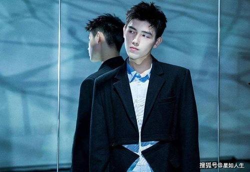 娱乐圈吃瓜元素表陈飞宇,娱乐圈吃瓜达人,揭秘明星幕后故事 第1张 娱乐圈吃瓜元素表陈飞宇,娱乐圈吃瓜达人,揭秘明星幕后故事 第1张